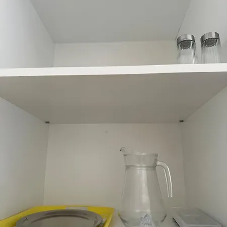 Cozy In With Balcony And Free Parking Lejlighed